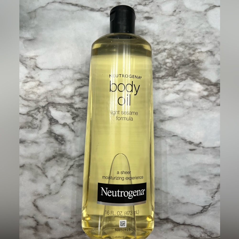 Classic Neutrogena body oil
